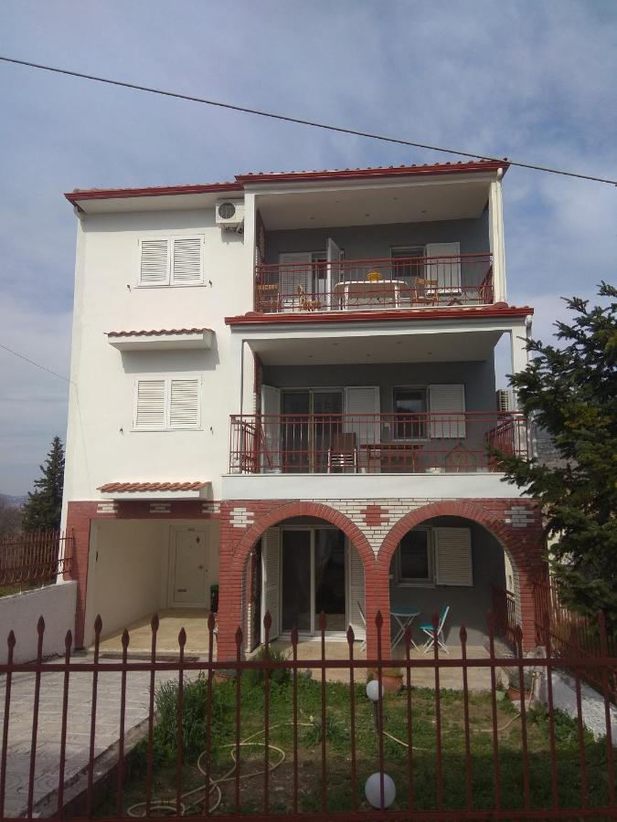 Villa Agnanti Apts And Suites Agio Pnevma Dış mekan fotoğraf